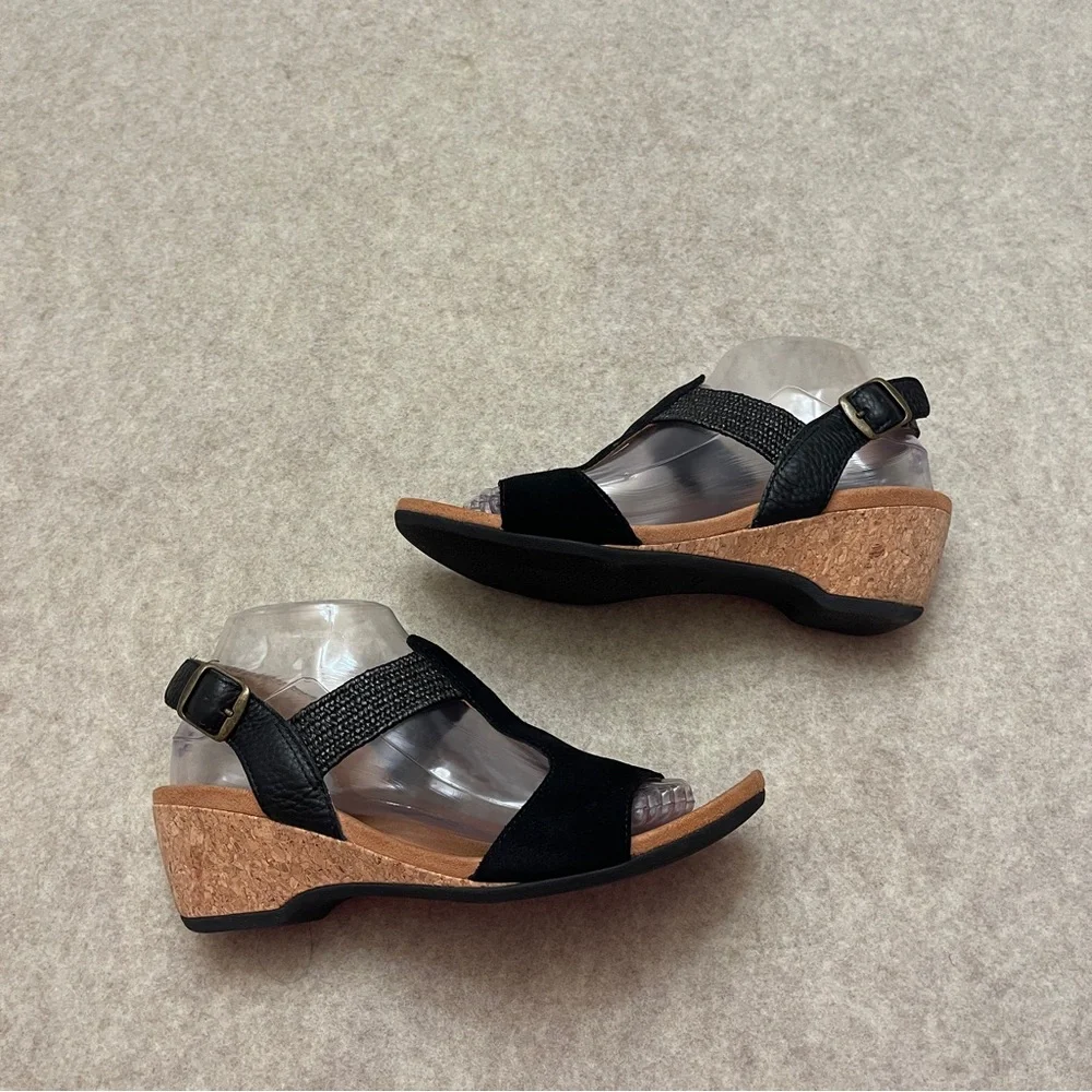 Vionic Kaytie Black Leather Suede T-Strap Wedge Sandal Womens size 8